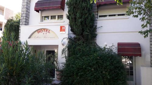 Hotel les Troenes : Hotel near Teyran