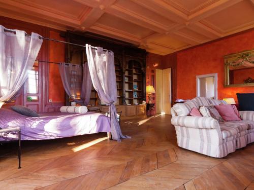 Chambre Rouge : Guest accommodation near Saint-Jory-de-Chalais