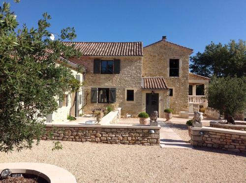 Mas Des Mourgues : Bed and Breakfast near Euzet