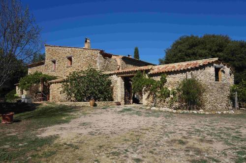 Le clos des collines : Bed and Breakfast near Valensole