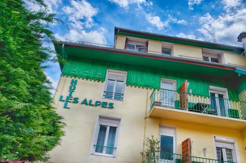 Hotel Les Alpes : Hotel near La Chapelle-du-Bard
