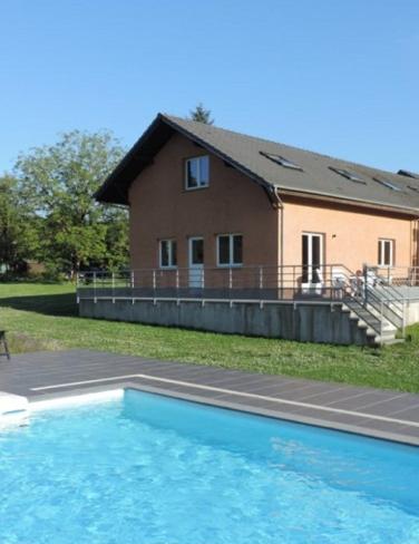 La maison du lac : Guest accommodation near Rimogne