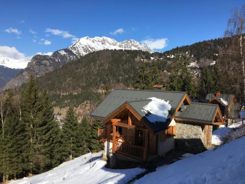 Chalet le Roubier : Guest accommodation near Oz