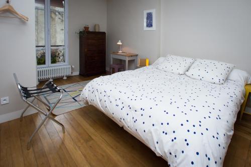 Chambre d'hôte parisienne : Bed and Breakfast near Aubervilliers