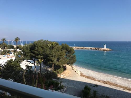 1 Bdr Marina Baie des Anges, Sea view and garage : Apartment near Biot