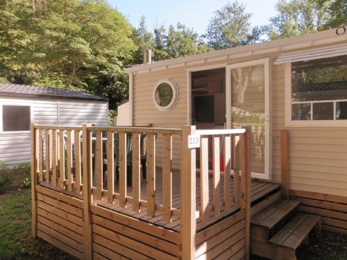 Team Holiday - Camping le Moulin du Pont D’Alies : Guest accommodation near Fenouillet