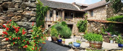 Chambres d'Hôtes Le Puits d'Amour : Bed and Breakfast near Almayrac