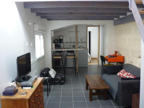 Apartment Gwendoline : Apartment near Saint-Ouen-les-Vignes