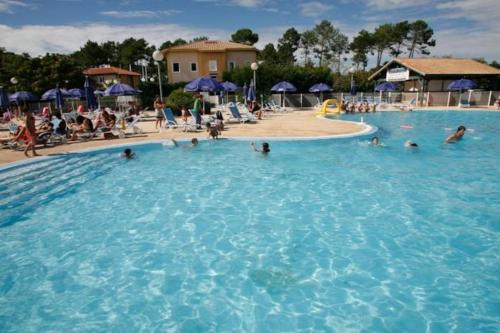 Residence Les Villas Du Lac : Guest accommodation near Soustons