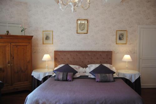 Hotel Particulier de Sainte Croix : Bed and Breakfast near Cussy