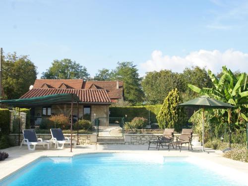 Maison De Vacances - Montcléra 3 : Guest accommodation near Saint-Caprais