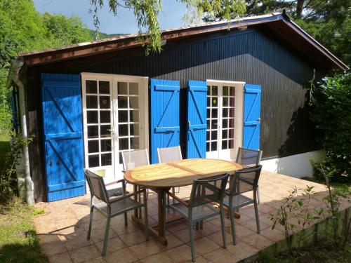 A Little House In De Mountains : Guest accommodation near Quérigut
