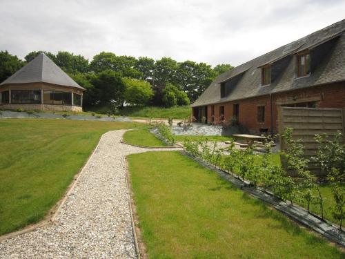 Gite Saint Julien : Guest accommodation near Biville-la-Rivière