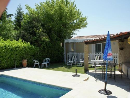 Holiday home Clémentine 2 : Guest accommodation near Robion