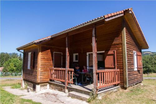 Village de Gîtes du Malzieu : Guest accommodation near Saint-Paul-le-Froid