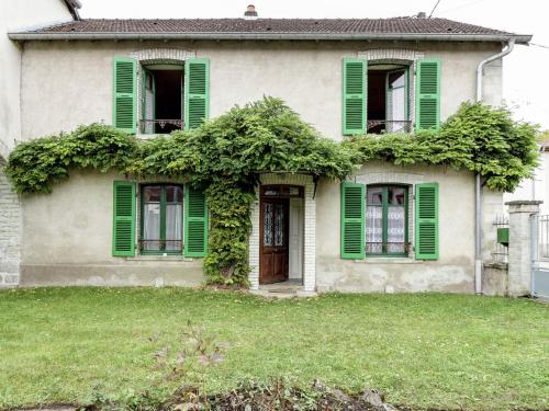 Les Volets Verts : Guest accommodation near Jussey