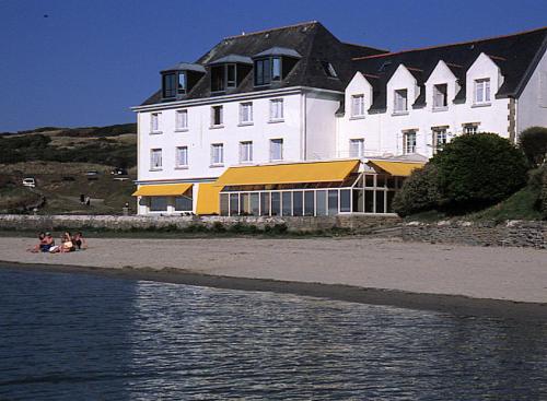 Hôtel de la Plage : Hotel near Dinéault