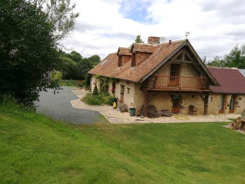 Les Haies : Guest accommodation near Neuvy-en-Champagne