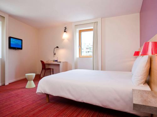 ibis Styles Le Puy en Velay : Hotel near Polignac