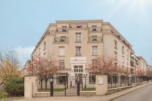 City Résidence Marne-La-Vallée-Bry-Sur-Marne : Guest accommodation near Villiers-sur-Marne