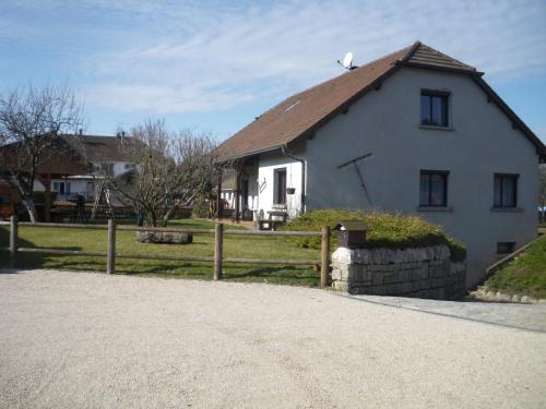 Chambre d'hotes des Poisets : Bed and Breakfast near Le Latet