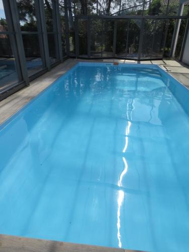 villa 12 personnes anglet/biarritz, piscine, jardin,2km ocean : Guest accommodation near Anglet