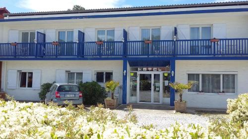 Hotel l'Airial : Hotel near Sainte-Eulalie-en-Born