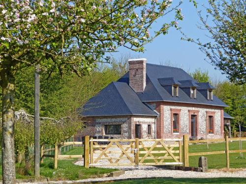 Ferienhaus Sainte Marguerite sur Fau 300S : Guest accommodation near Saint-Pierre-Lavis