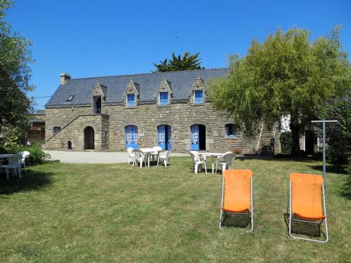 Ferienhaus Plouhinec 106S : Guest accommodation near Sainte-Hélène