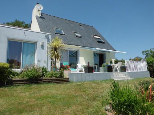 Deux chambres entre terre et mer : Bed and Breakfast near Baye
