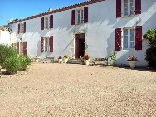 Holiday Home La Lande : Guest accommodation near Le Tablier