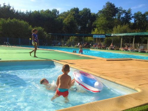 Holiday Home Route des Minières - Camping Les Pins Du Soleil : Guest accommodation near Dax