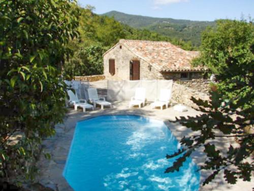 Country House le Pouget : Guest accommodation near Roquedur